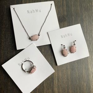 New Nahmu matching set; necklace, earrings, ring